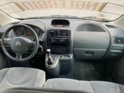 
										NOLEGGIO FURGONE 9 POSTI – 9 SEATER VAN RENTAL full									