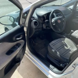 
										FIAT PUNTO EVO MTJ 95CV full									