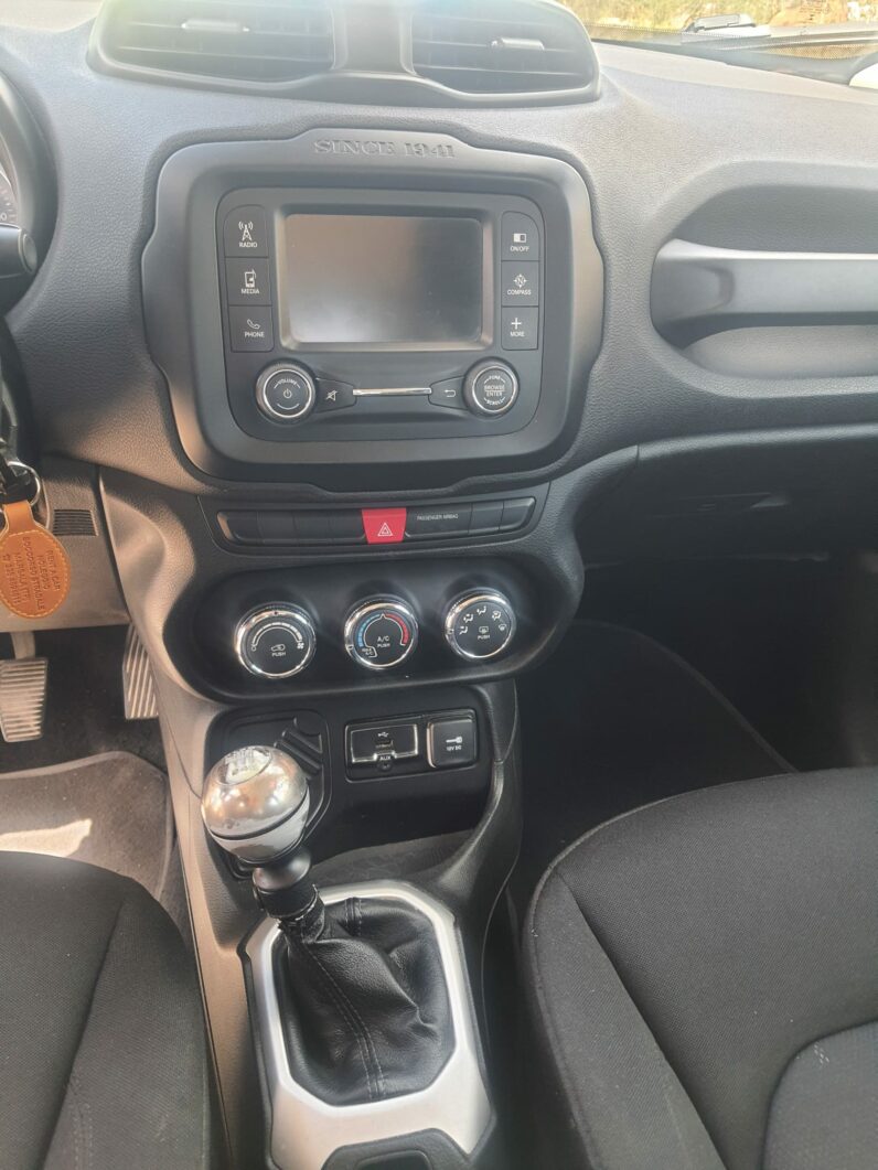 
								Jeep Renegade Longitude full									