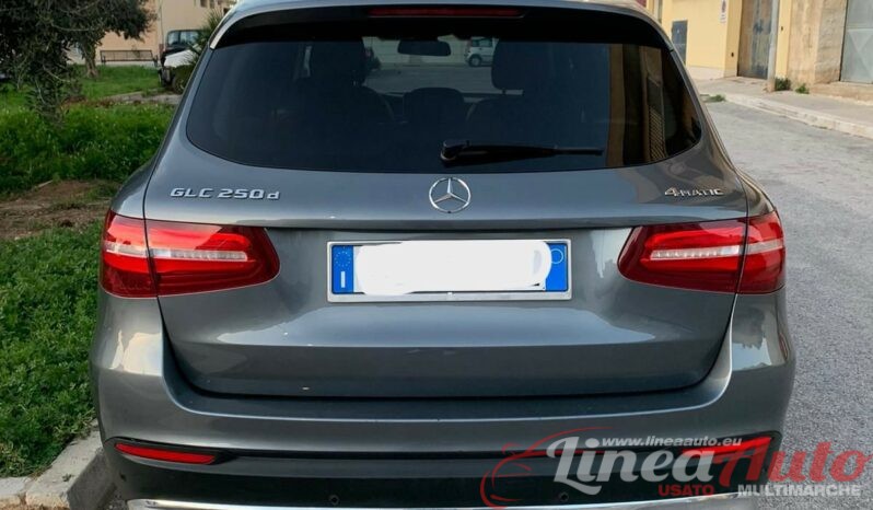 
								Mercedes GLC 4Matic D Premium full									